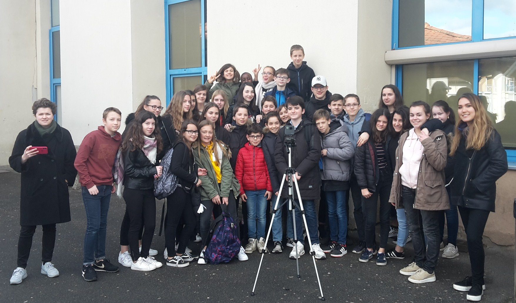 photo groupe tournage.jpg